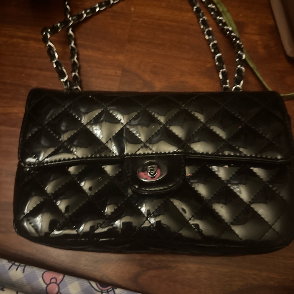 Black Quilted Chain Shoulder Bag